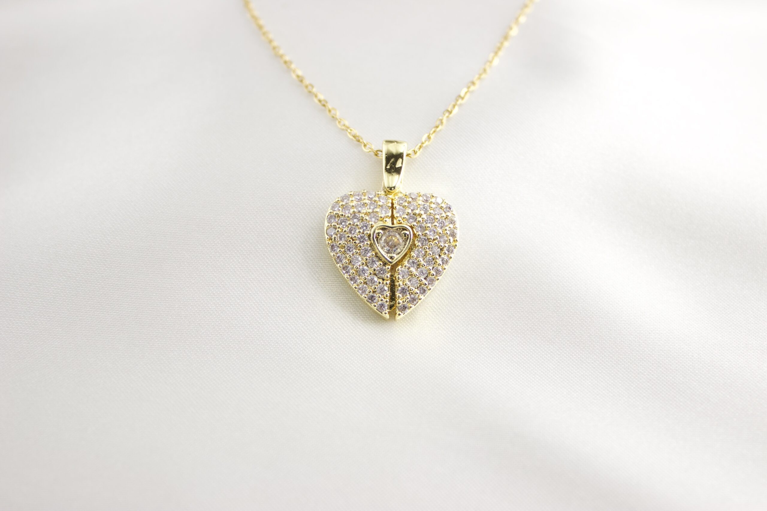 Engraved Angel Wing Heart Pendant Necklace - Image 4