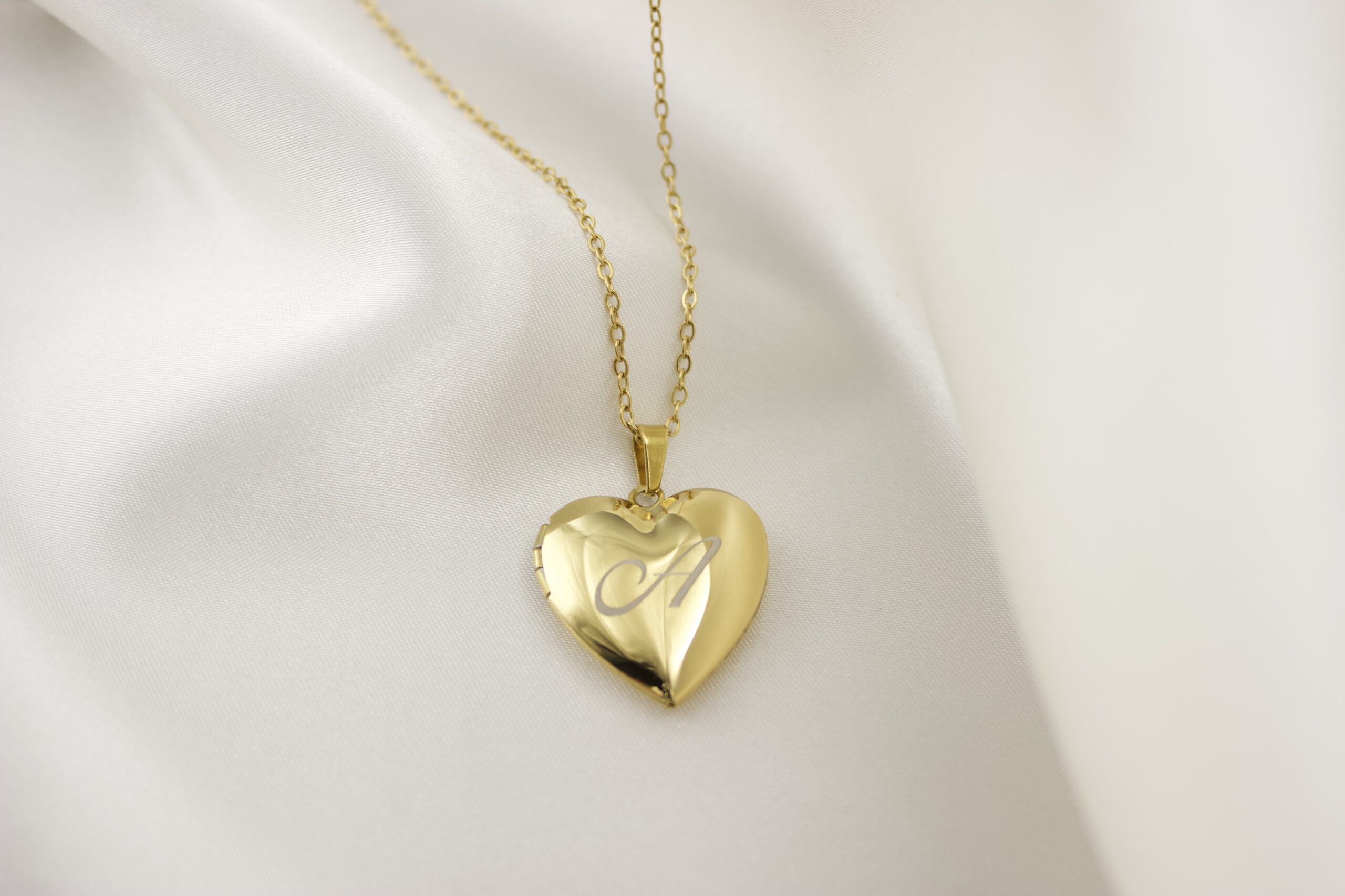 Heart Locket Photo Necklace - Image 5