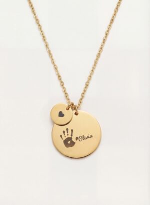 Circle Necklace handprint