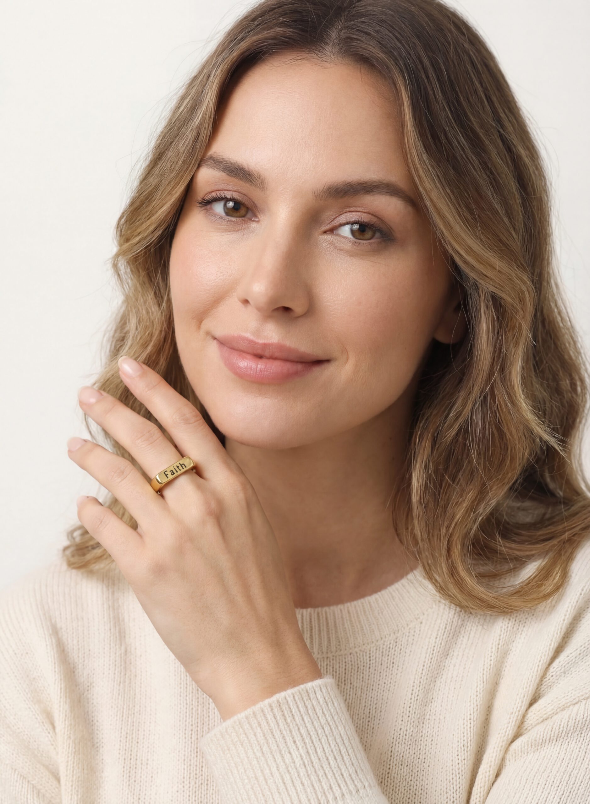 18K Gold Rectangular Ring - Image 2